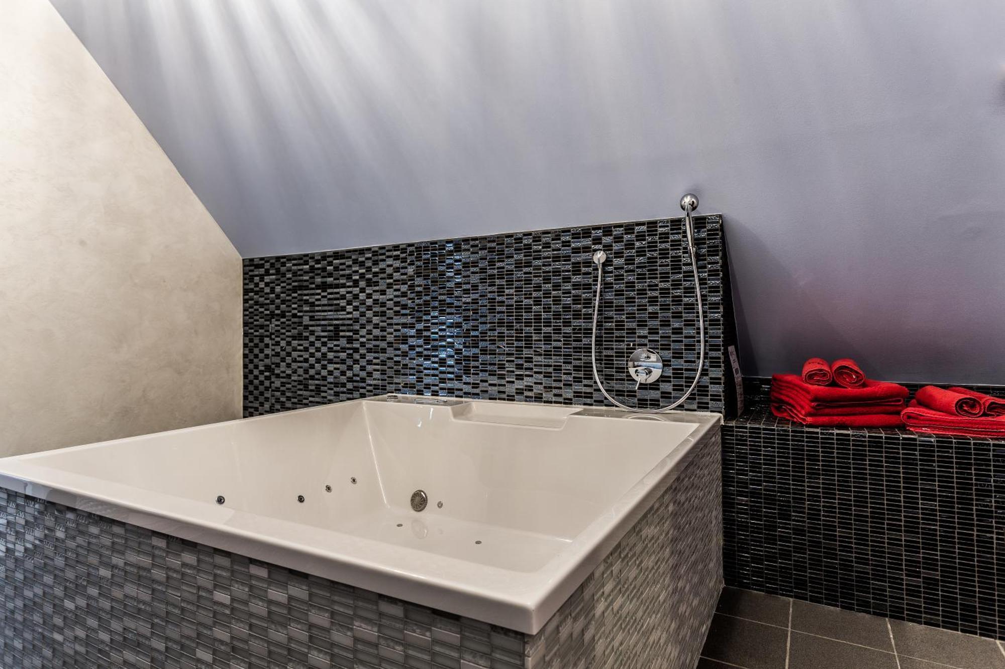 Lustra Stundenhotel - Adults Only Ландсгут Екстер'єр фото